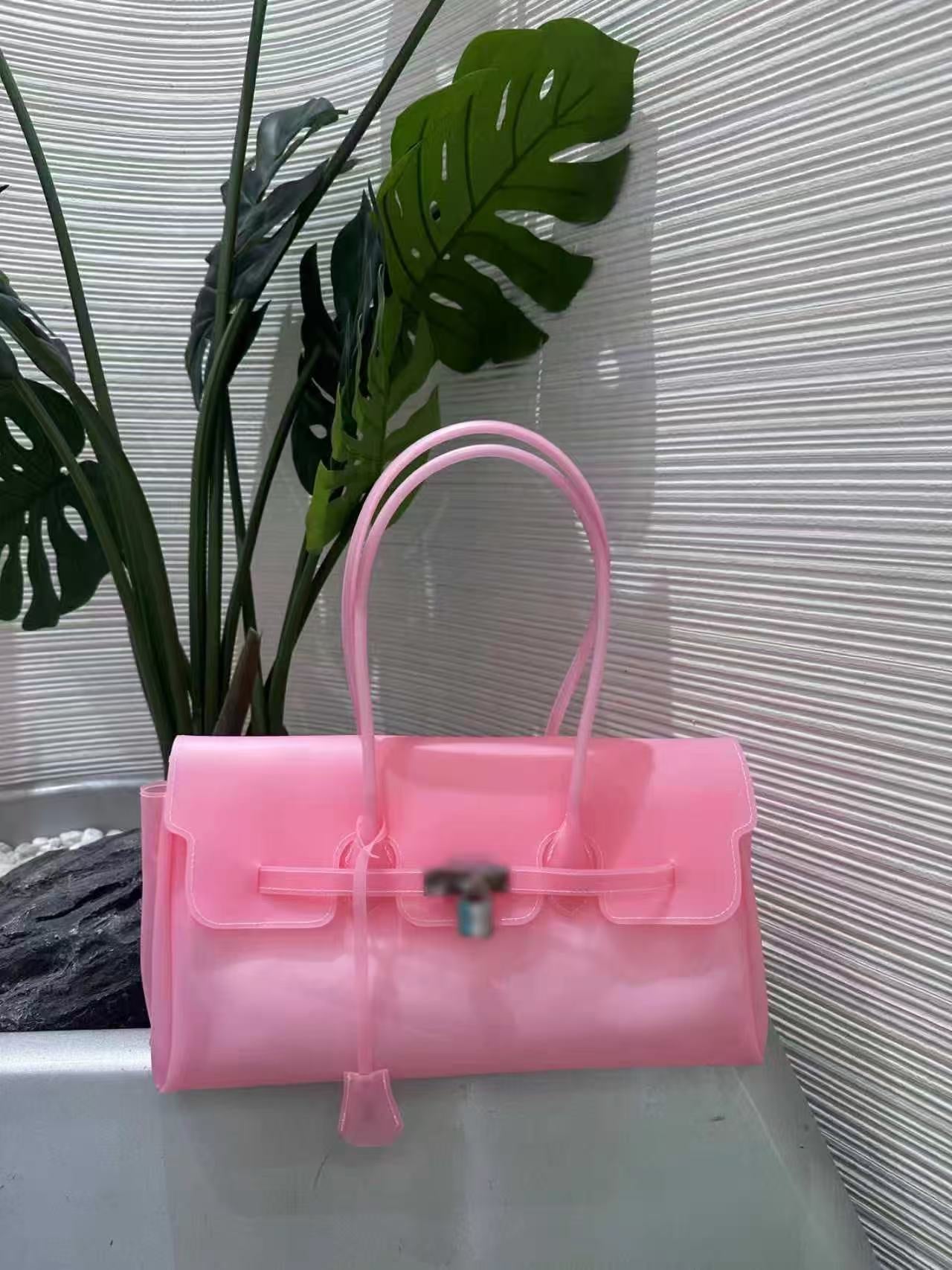 IF06 Jelly Firkin 36 Shoulder Bag